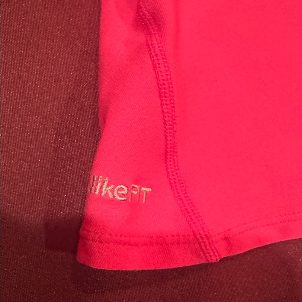 2 Nike Sports Tank Tops - 1 Blue & 1 Pink Tank Top (Pack of 2) - Size M - Picture 12 of 14